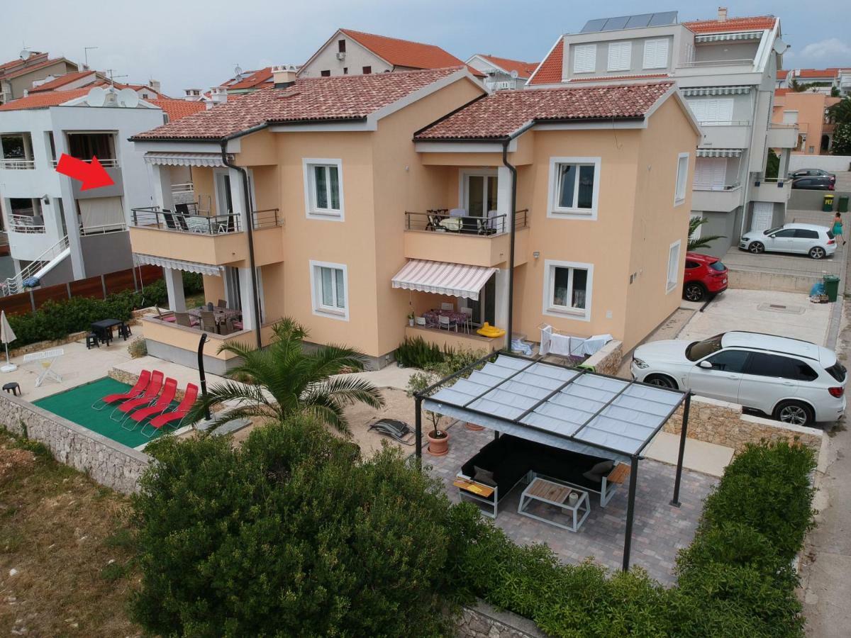 Apartment Traversa Новаля Екстериор снимка